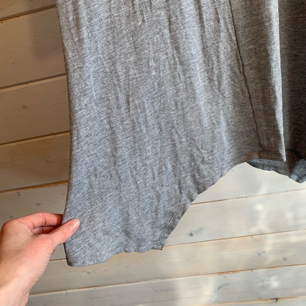 Grace | Grey Basic Tee - Picture 4 of 5